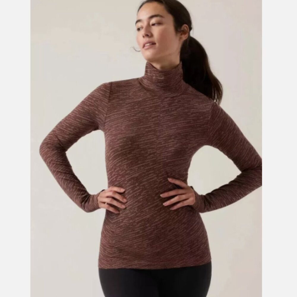 NWT Athleta Noble Rustic Beige Flurry Seamless Turtleneck Wicking